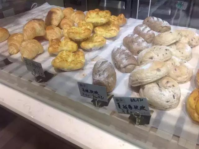 呢间店买一送一不得止，现仅需¥38，即可get到黑森林蛋糕！