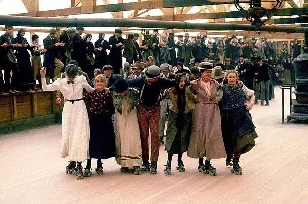 这位消失了二十年的顶级导演最近神秘回归