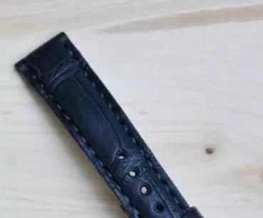 积家腕表鳄鱼皮真皮表带,鳄鱼皮手表表带哪种好看