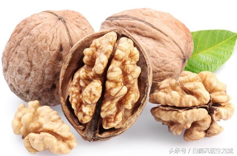 这么多年都吃错了？核桃不能补脑，但能治白癜风！