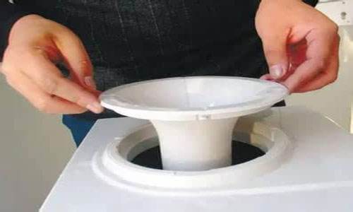 清理饮水机污垢的小诀窍,洗衣机长期没清洗比马桶还脏