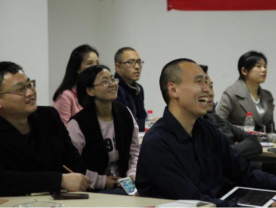 湖北企业大佬齐聚百捷集团新媒体学院学习互联网营销