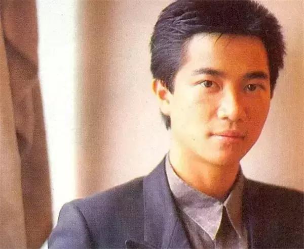 19岁出道经典歌曲,19岁与张国荣搭戏成名