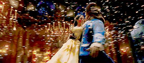 美女与野兽｜天生法令纹只能靠整容吗？那是因为你没看这篇！