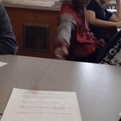 抽烟只抽红塔山此生注定不一般,抽烟只抽红塔山的歌怎么唱