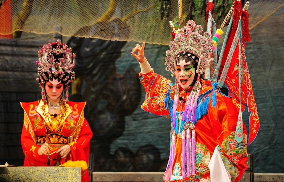 丑女夏迎春钟无艳,丑女夏迎春和钟无艳