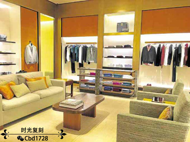 章子怡穿紫色洋装亮相秀场,章子怡巴黎时装周包包