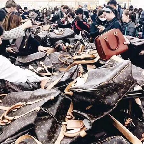 假lv专卖店,假lv皮带和正品最大的区别