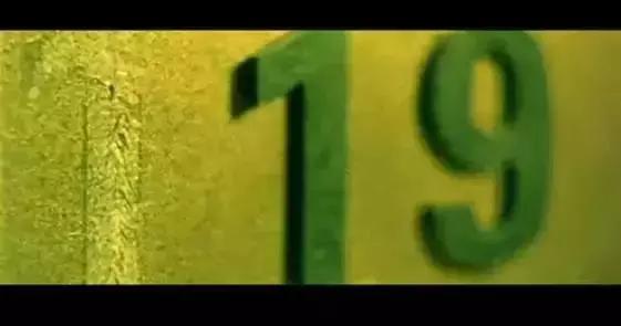 站着赚钱翻拍,站着挣钱完整片段