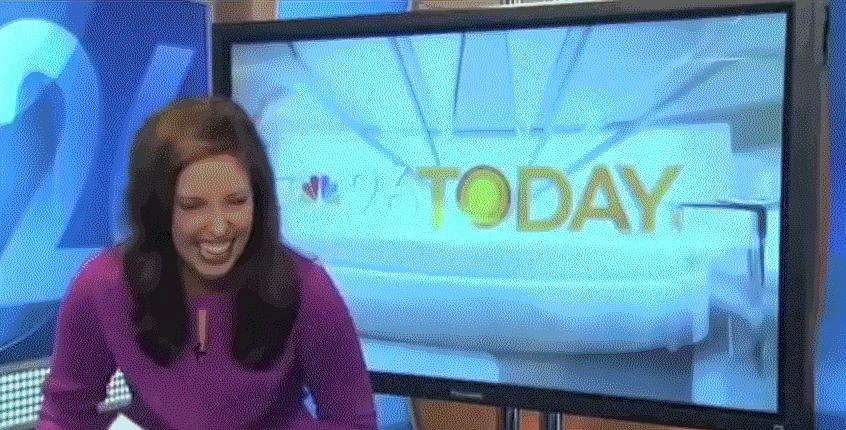 新闻直播间被车撞,新闻直播间被骂