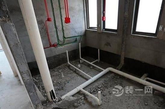 下沉式卫生间漏水怎么解决,下沉式卫生间下水管道漏水修补