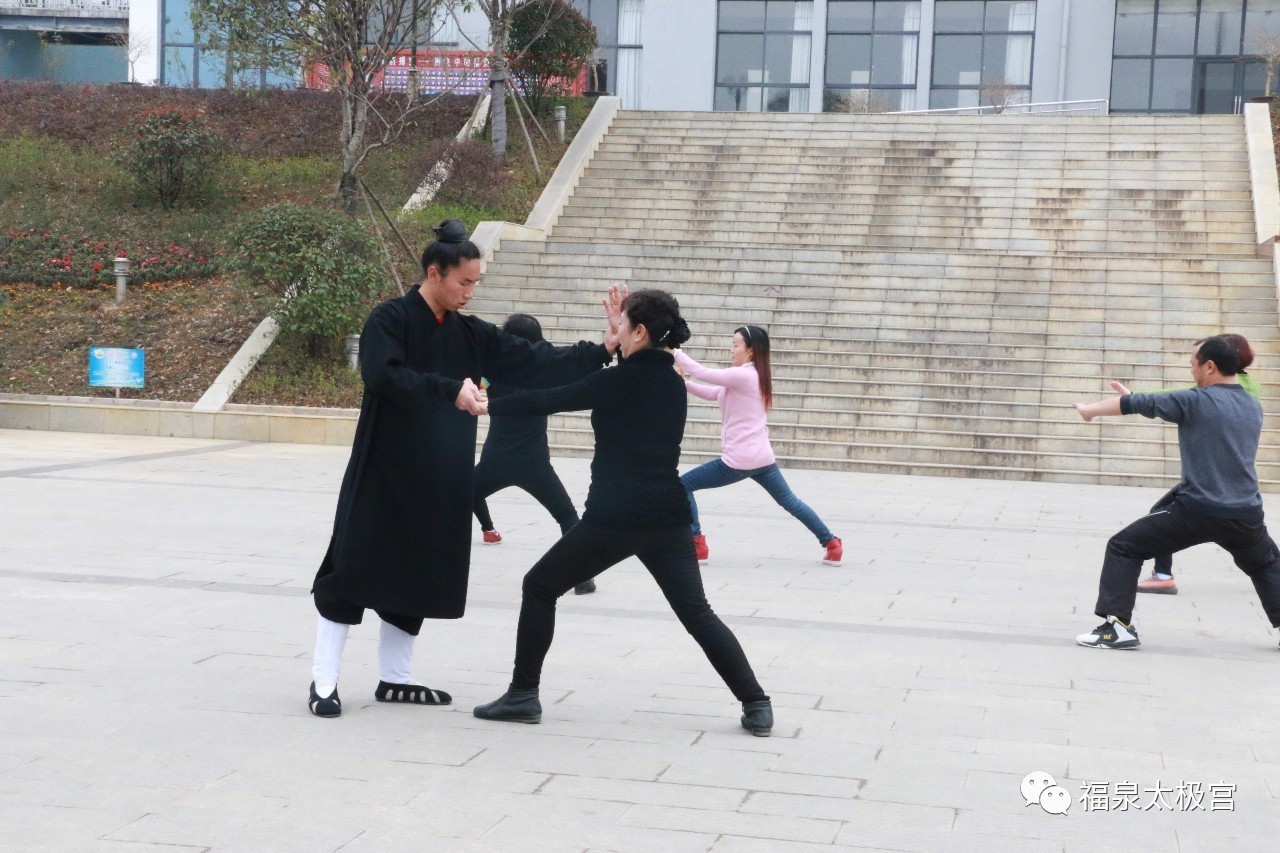 春风十里，不如谈剑锋的“准时打卡机”