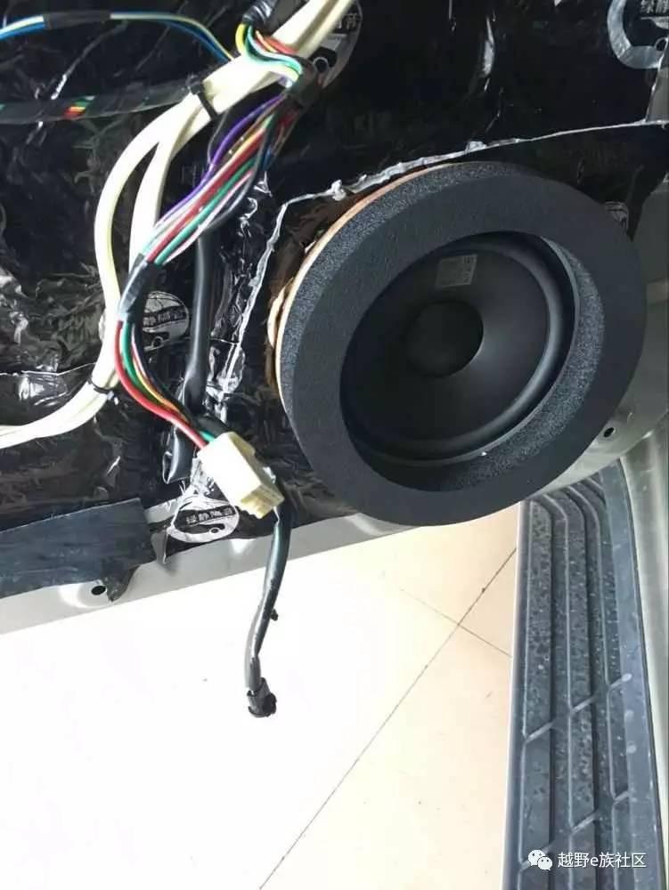 帕杰罗v93如何加装来福音响,帕杰罗v93改装底盘升降