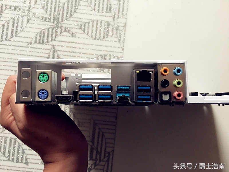 华擎x370pro4性价比高吗,华擎x370主板tpm2.0怎么开启