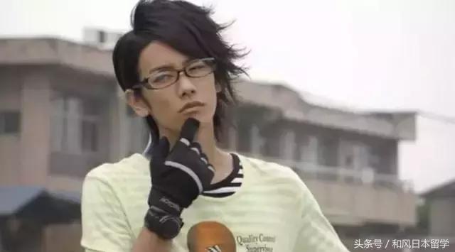 佐藤健在日本女性心中的地位,佐藤健颜值巅峰图片