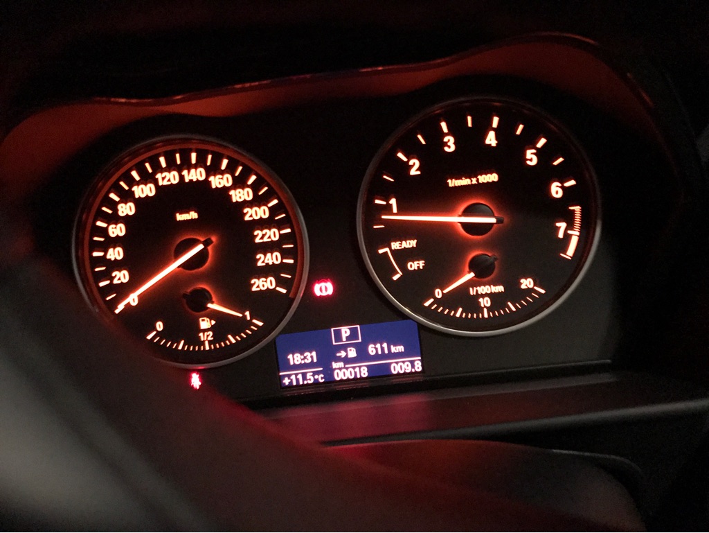 宝马120i哪一款是4缸,宝马120i2.0t实测