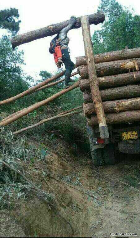 女票胃疼怎么安慰,女票肚子疼安慰的语句
