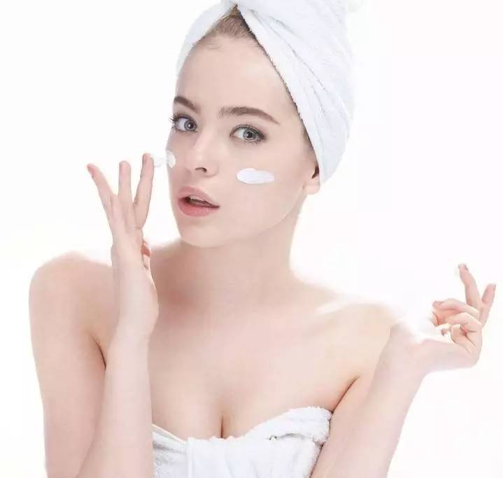 如何改善肌肤饥渴症,六招告别肌肤过敏问题