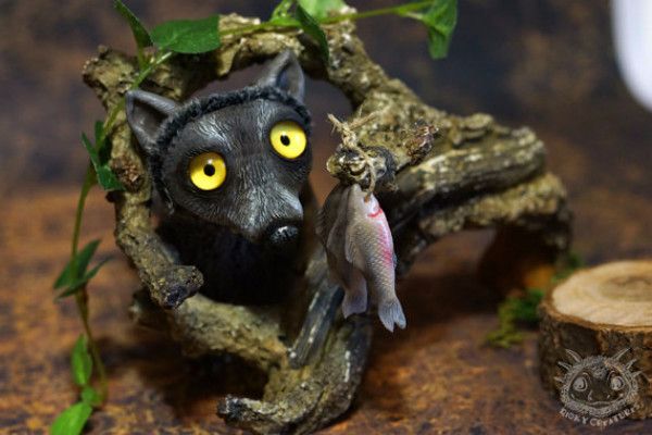 她做的娃娃表情都好奇怪啊！