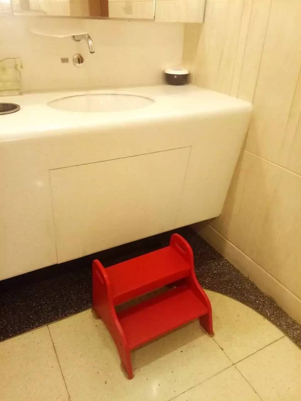 所有不起眼的小事都透露着细节,这些微不足道的小细节