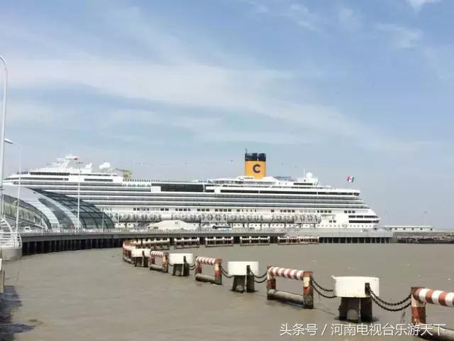 游轮发生什么事,游轮上的夜生活