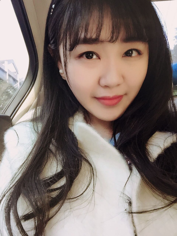 全切双眼皮感觉很窄后期会变宽嘛,内双的人割双眼皮会更自然吗