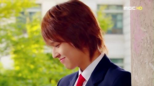 江一燕端庄优雅轻松驾驭各种风格,江一燕和舒淇照片