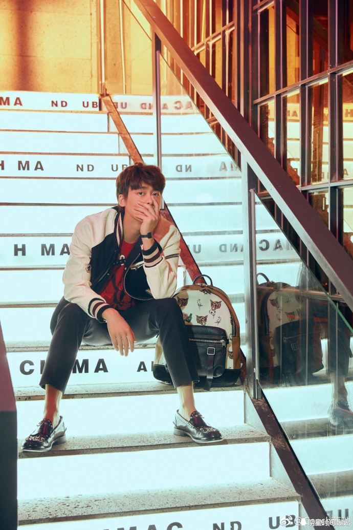 李易峰皮衣视频,李易峰皮衣穿搭男