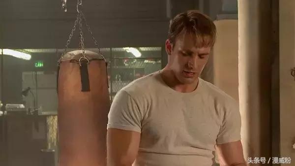 漫威里钢铁侠的十个精彩瞬间,钢铁侠在漫威电影宇宙中的地位