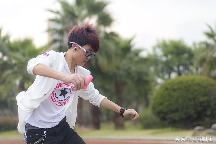 走近轮滑世界（滑旱冰）——摄于江滨公园