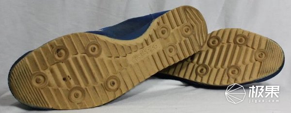 你从不注意的鞋底花纹，却成了乔丹科比封神的“秘密”