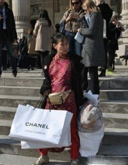 中国年轻人更喜欢国货,年轻人爱开宝马