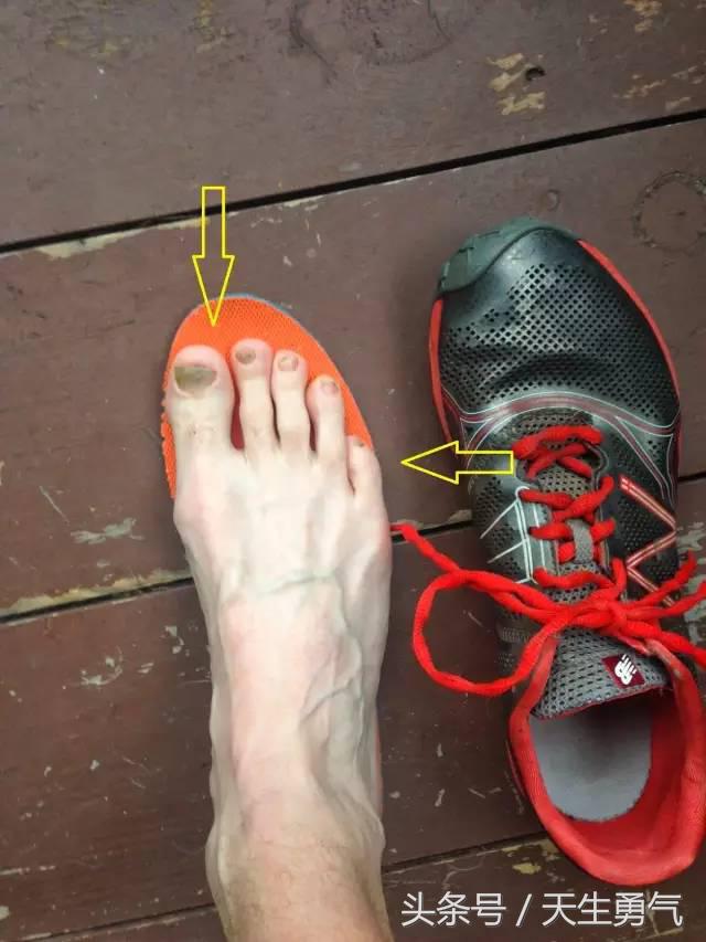 跑鞋买偏大还是偏小比较好,跑鞋一般买大一码好还是刚刚好