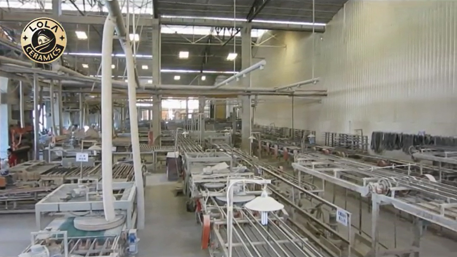 瓷砖分为玻化砖还有什么砖,瓷砖全部同一种颜色好吗