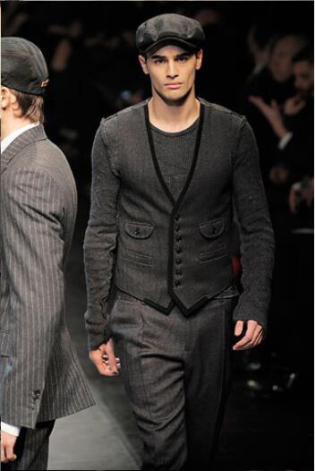 世界十大服装品牌男装,男装t恤夏季世界品牌大全