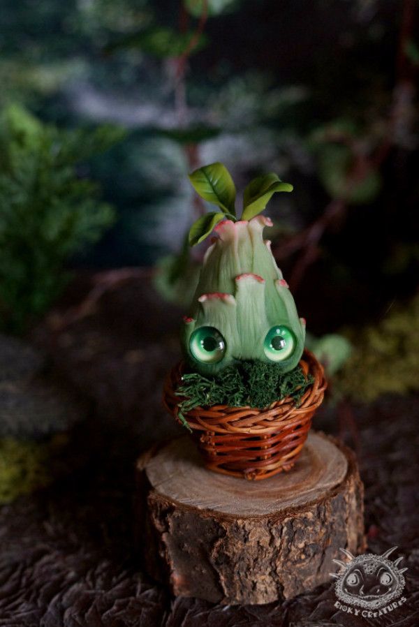 她做的娃娃表情都好奇怪啊！