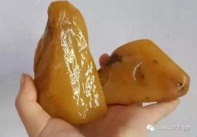 如何用电筒鉴定昆仑玉,鉴别石英玉的最简单方法