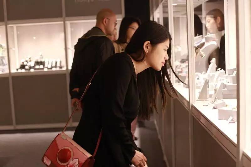 向女神学习穿搭,向晚女装穿搭