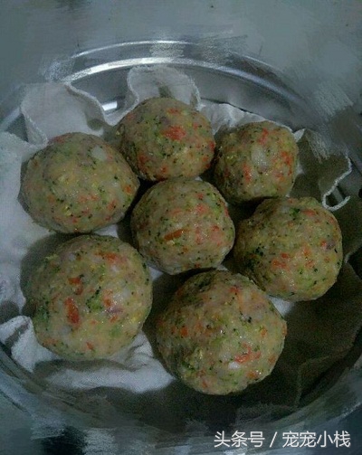 三个月哈士奇自制狗粮,怎么给哈士奇做狗粮