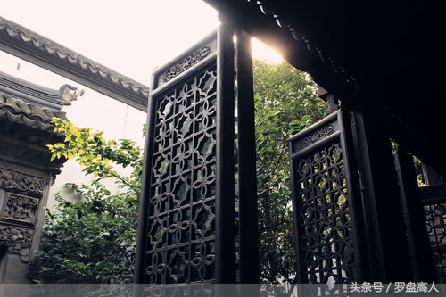 太平天国特有的瓦当滴水，忠王府出自张泾汇、侍王府却成了个谜