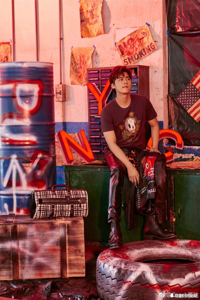 李易峰皮衣视频,李易峰皮衣穿搭男