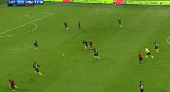 他信奉*力暴**美学，却因抽烟喝酒落选国家队，毁誉参半