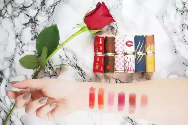 买不起大牌可以穿的衣服,买不起系列礼服