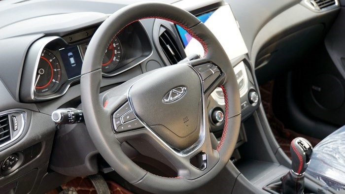 居家代步新能源车推荐10万,家用轿车奇瑞艾瑞泽5