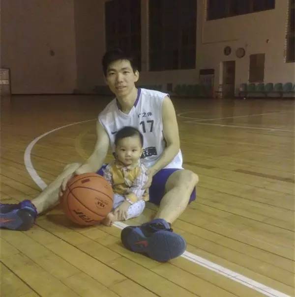 广州6岁篮球神射手，受邀登上央视，下一个库里？