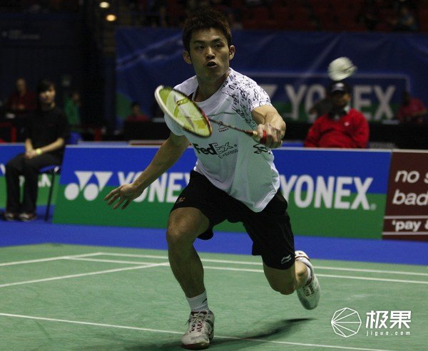 你从不注意的鞋底花纹，却成了乔丹科比封神的“秘密”