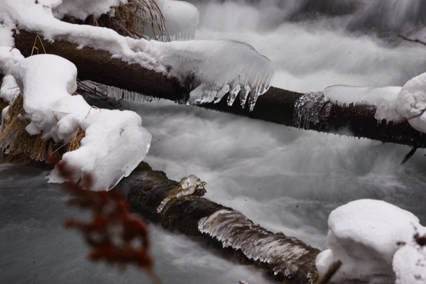 冬日的浪漫游山玩水泡温泉,又可以看雪又可以泡温泉的地方