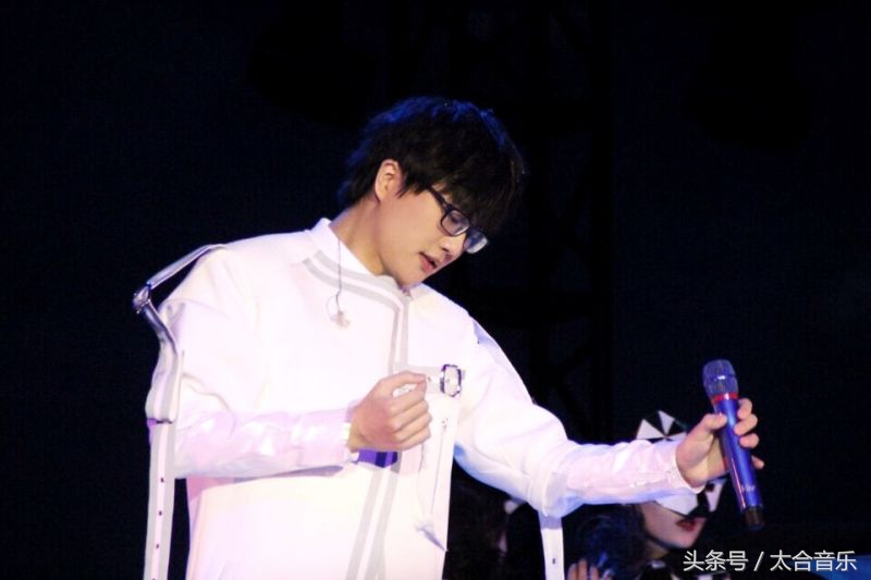 许嵩青年晚报巡演城市,许嵩青年晚报专辑开箱