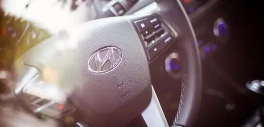 2018新款悦动,新款悦动二手车评测