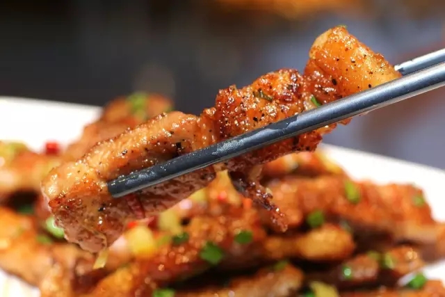 怎样做铁板烧生意最火爆,30平铁板烧店利润